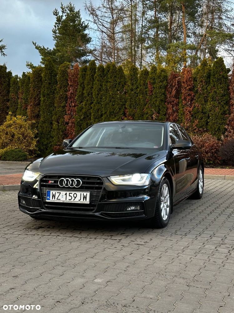 Audi A4 Limousine - 3
