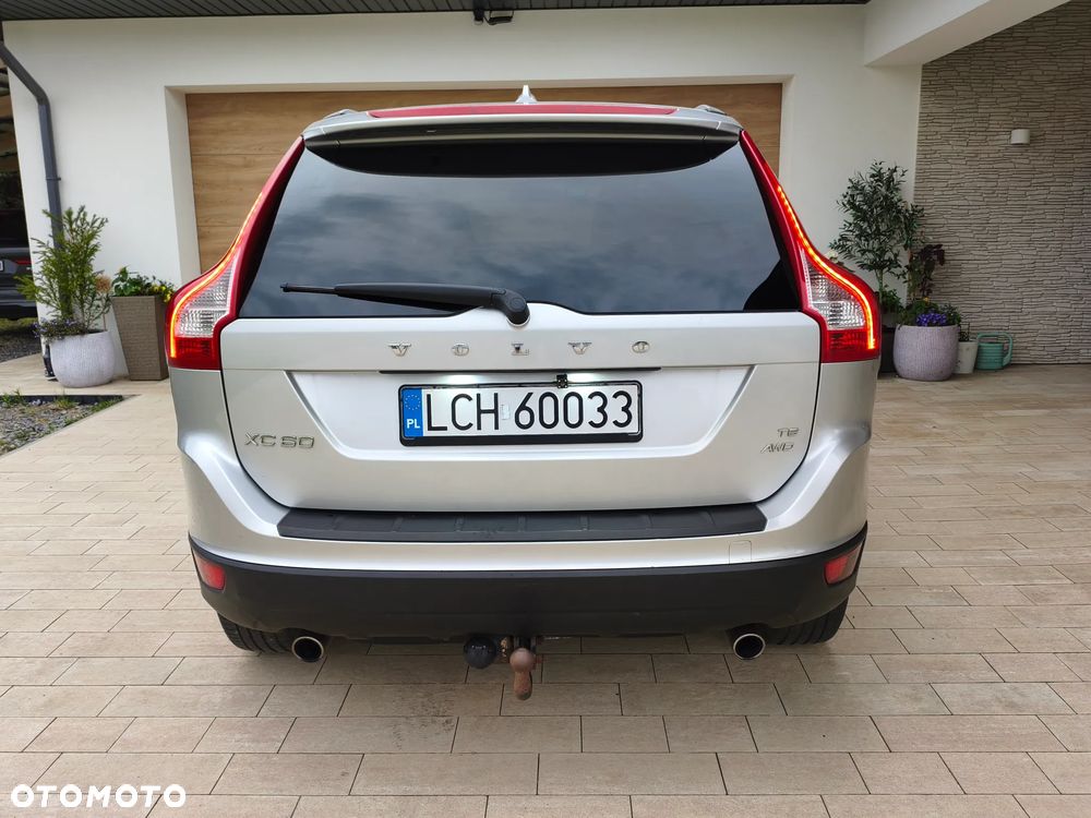 Volvo XC 60 T6 AWD Momentum - 3