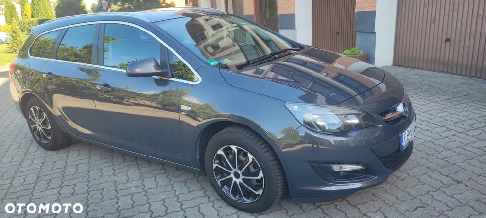 Opel Astra 1.4 Turbo Sport - 1