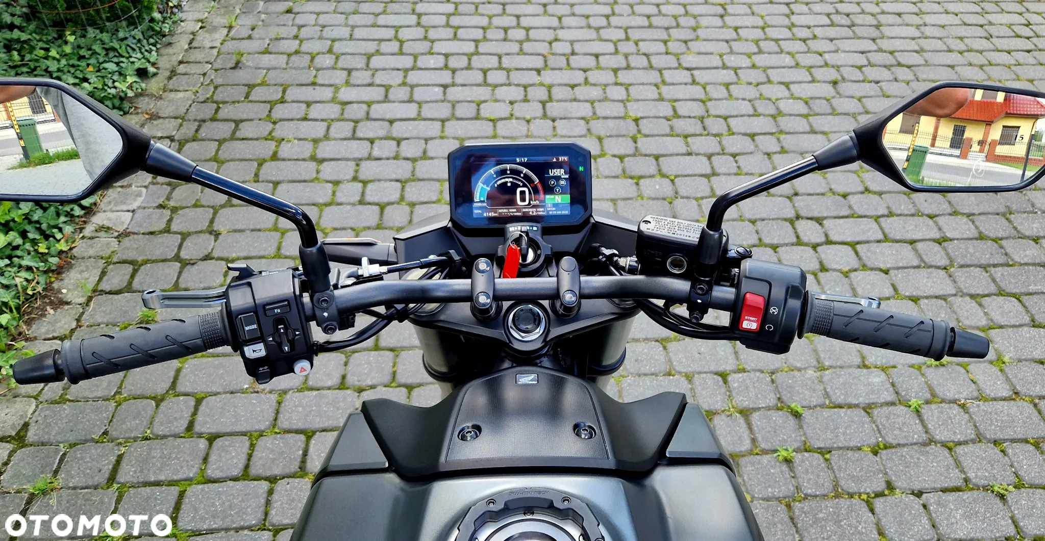 Honda Hornet - 8