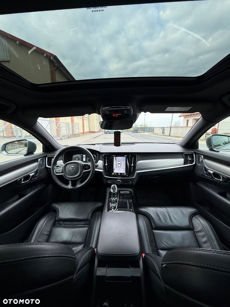 Volvo S90 - 11