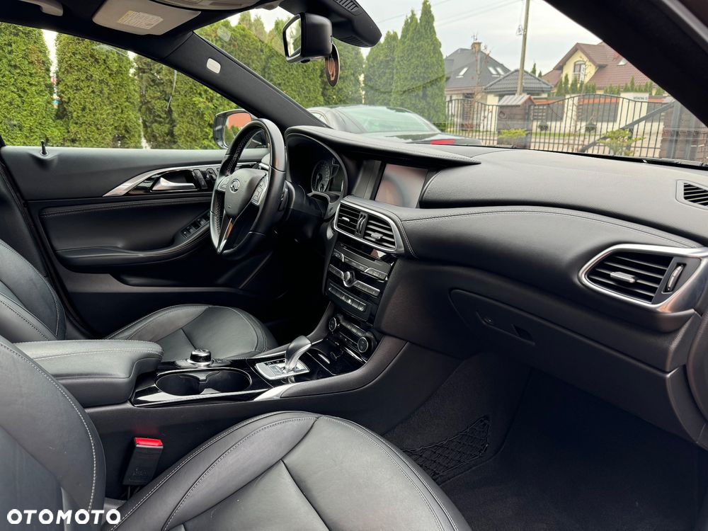 Infiniti QX30 2.0t DCT AWD Premium - 18