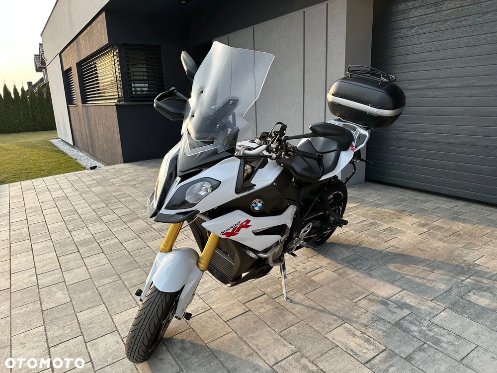 BMW XR - 3