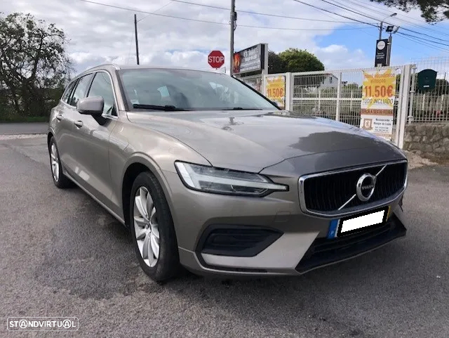 Volvo V60 2.0 D3 Momentum - 4