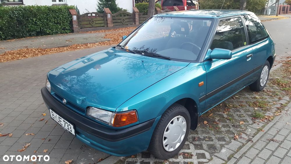 Mazda 323 - 1