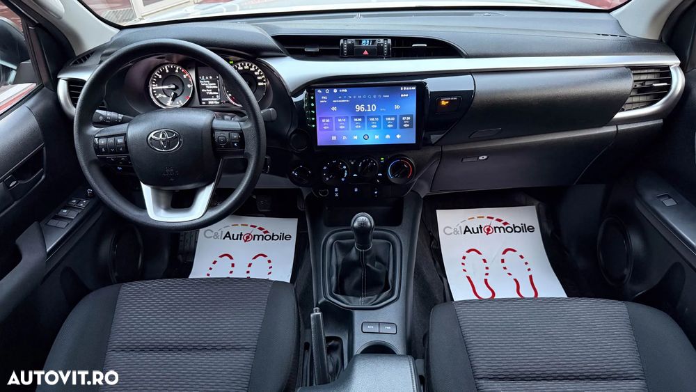 Toyota Hilux 2.4D 150CP 4x4 Double Cab 6MT Comfort - 11