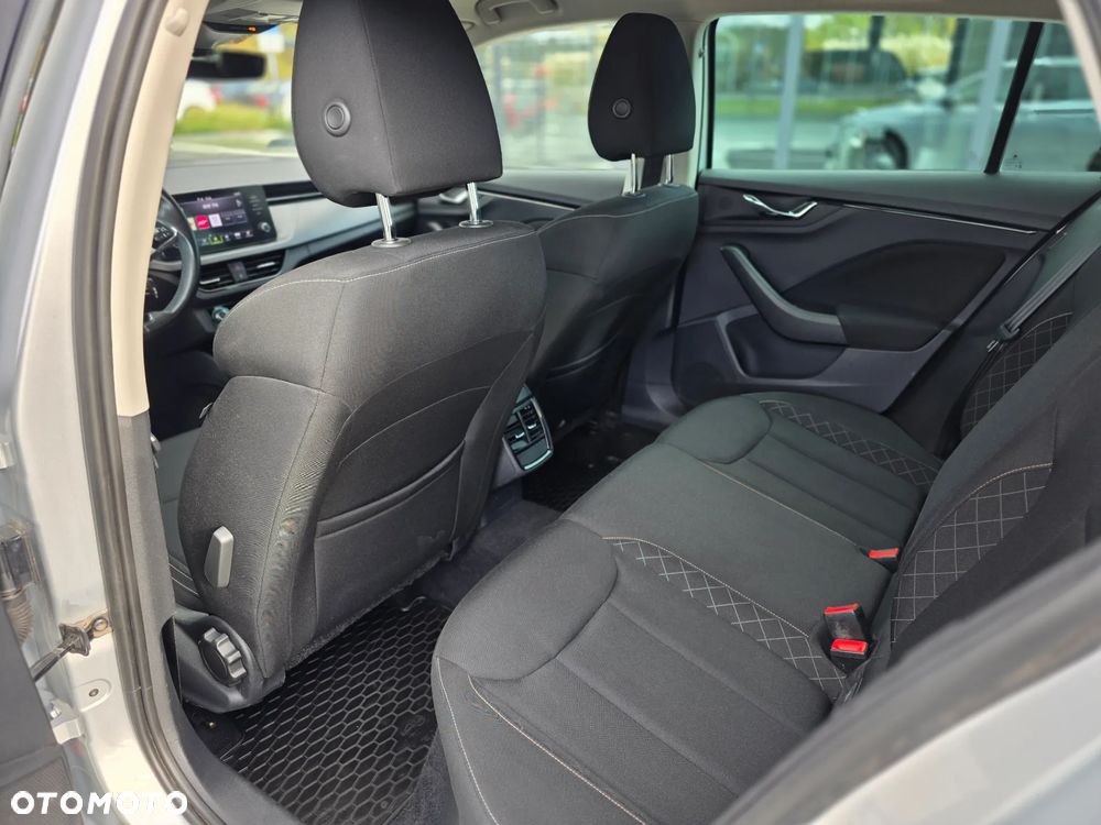 Skoda Scala 1.0 TSI Style - 27