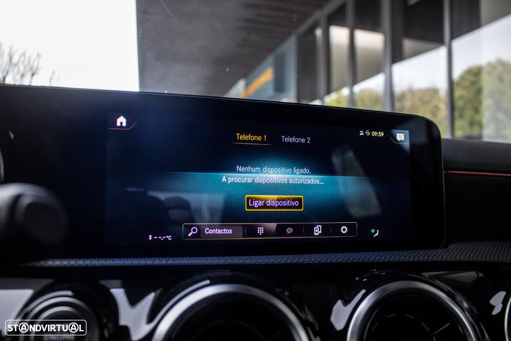 Mercedes-Benz A 250 e AMG Line - 38