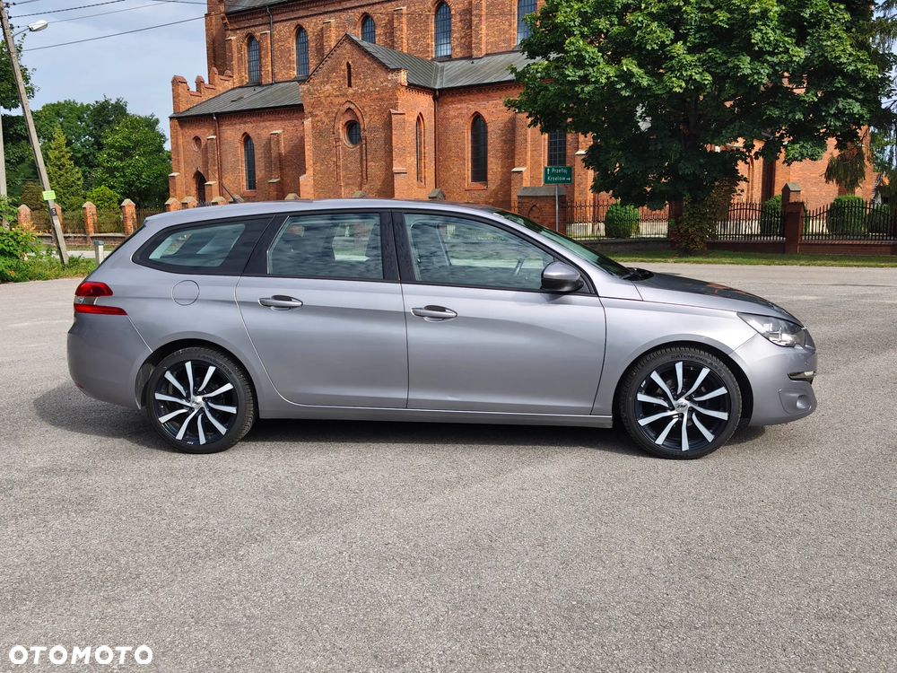 Peugeot 308 1.6 BlueHDi Style S&S - 21