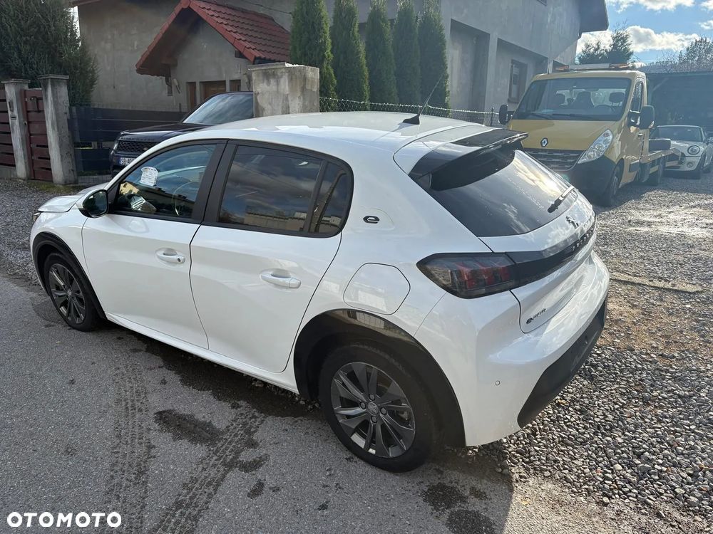 Peugeot 208 e-208 50kWh GT - 7