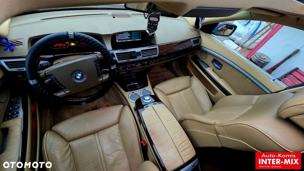 BMW Seria 7 - 35