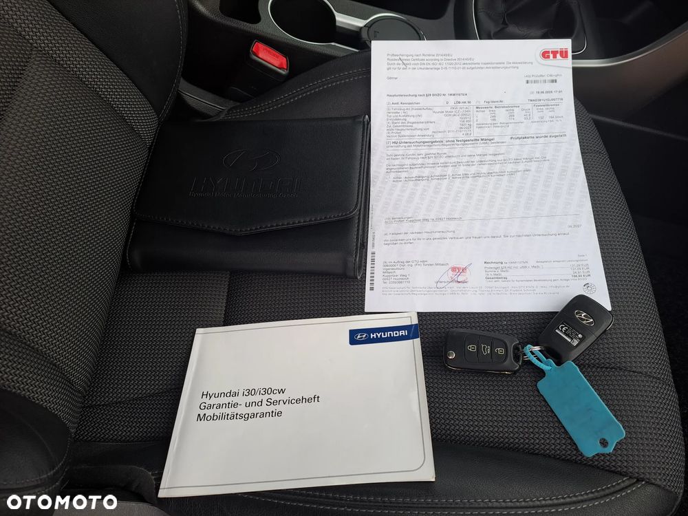 Hyundai i30 i30cw 1.6 CRDi Intro Edition - 28