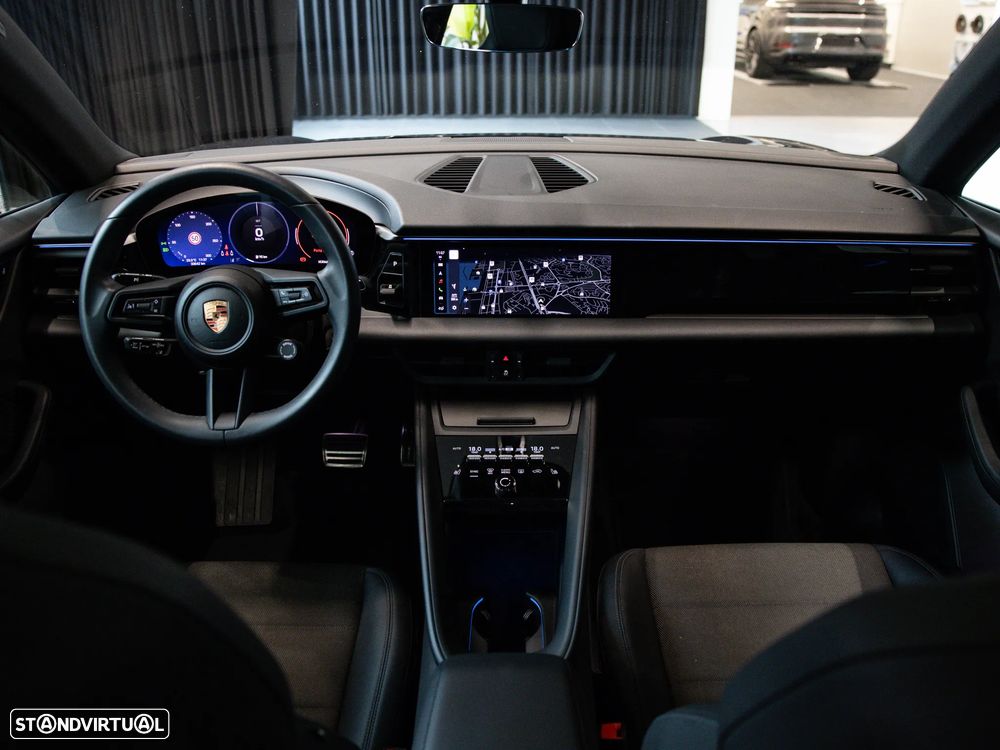 Porsche Macan Electric 4 - 26