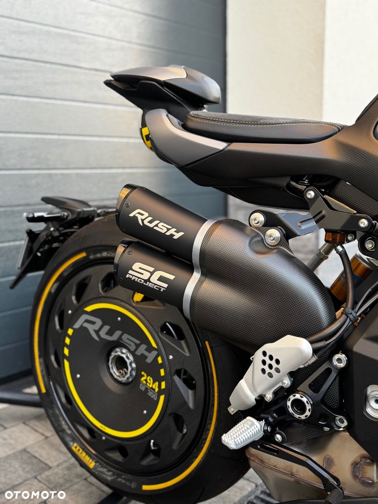 MV AGUSTA RUSH - 7