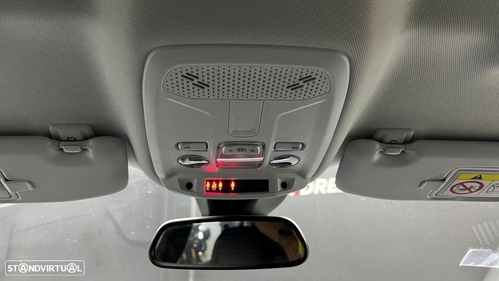 Peugeot 2008 1.2 PureTech Allure Pack EAT8 - 27