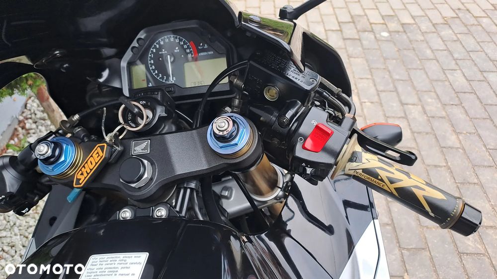 Honda CBR - 24
