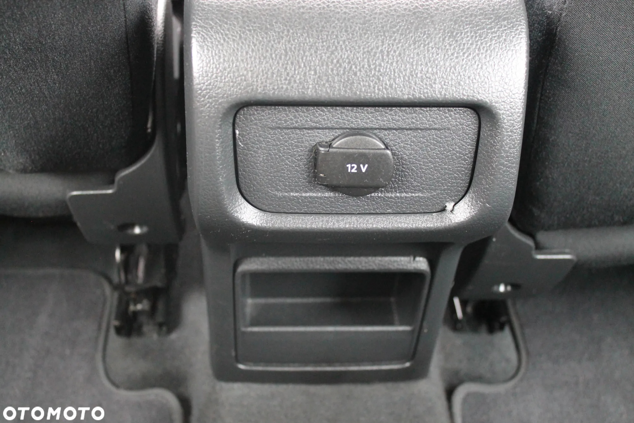 Volkswagen Sharan 2.0 TDI BlueMotion Technology Comfortline - 21