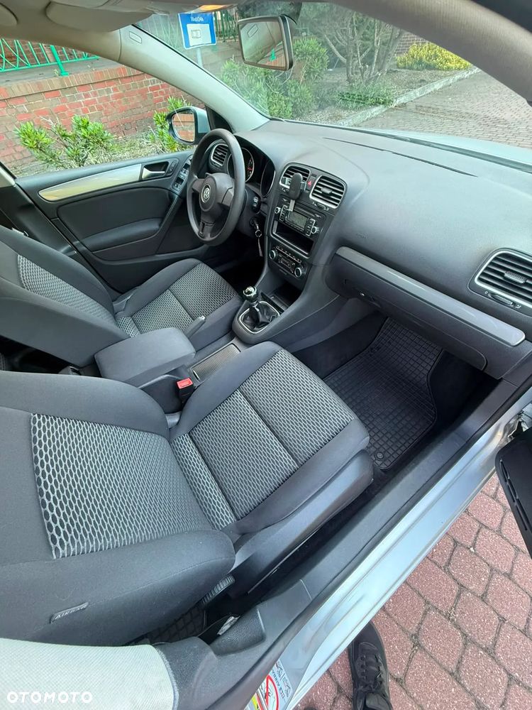 Volkswagen Golf - 26