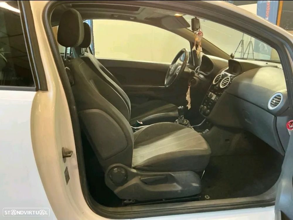 Opel Corsa 1.3 CDTI DPF EcoFLEX S&S Active - 3