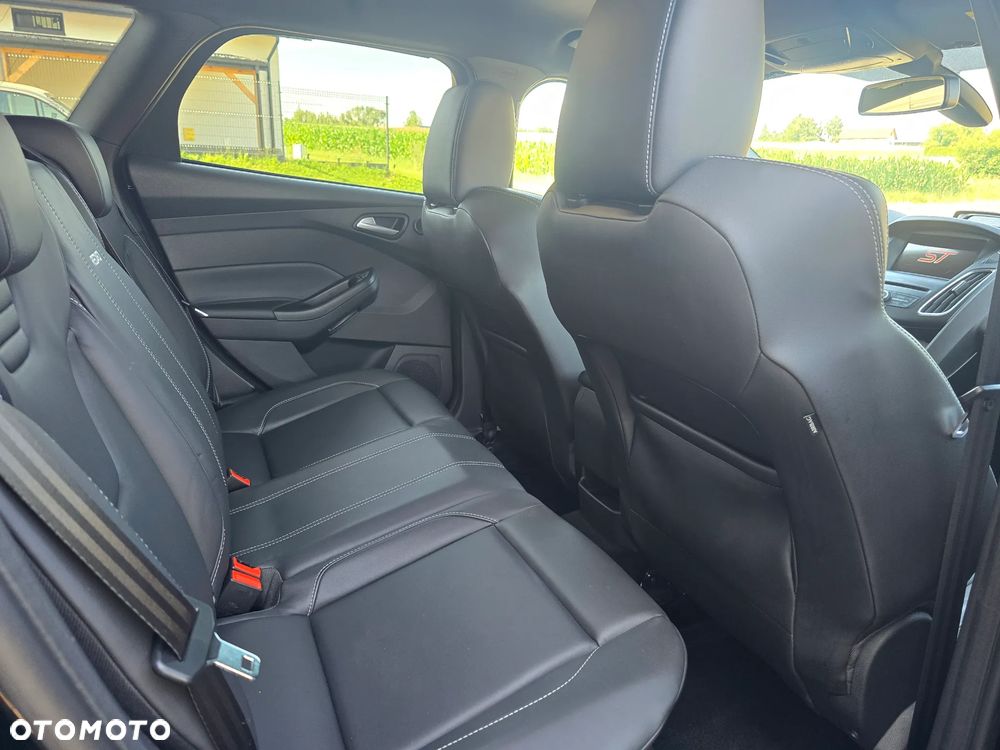 Ford Focus - 27