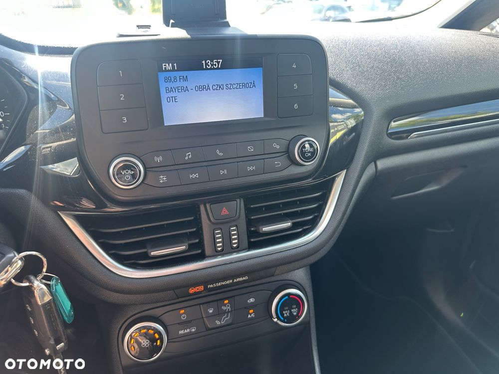 Ford Fiesta 1.1 S&S TREND - 12