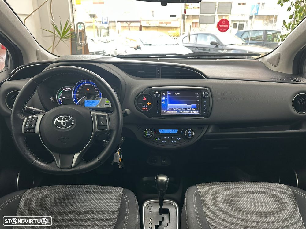 Toyota Yaris 1.5 HSD Active - 14
