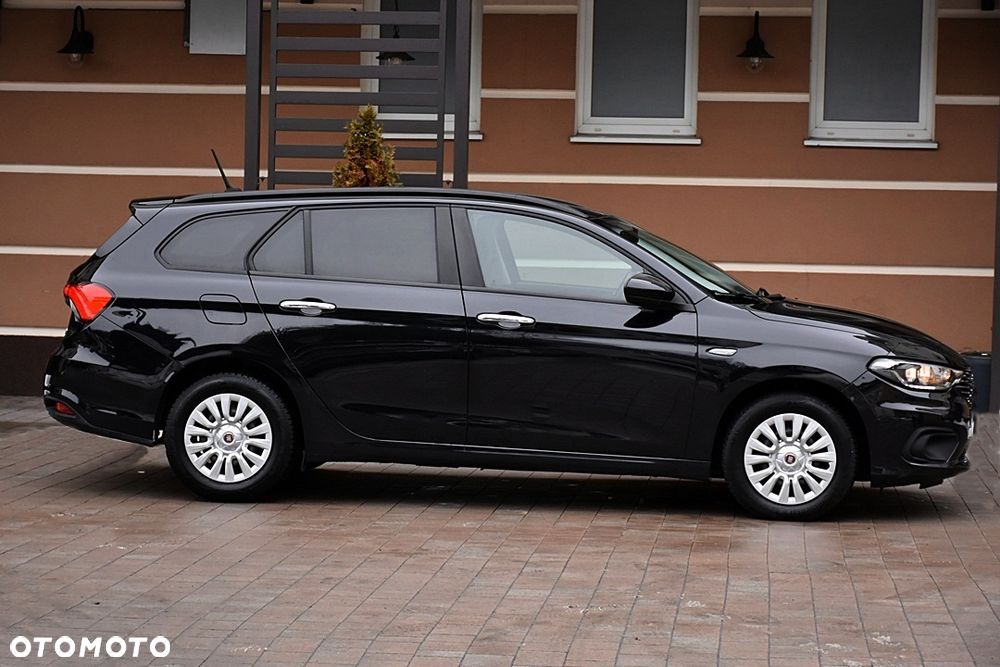 Fiat Tipo 1.4 T-Jet 16v Lounge - 16