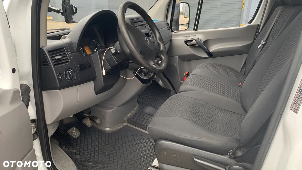 Mercedes-Benz Sprinter - 19