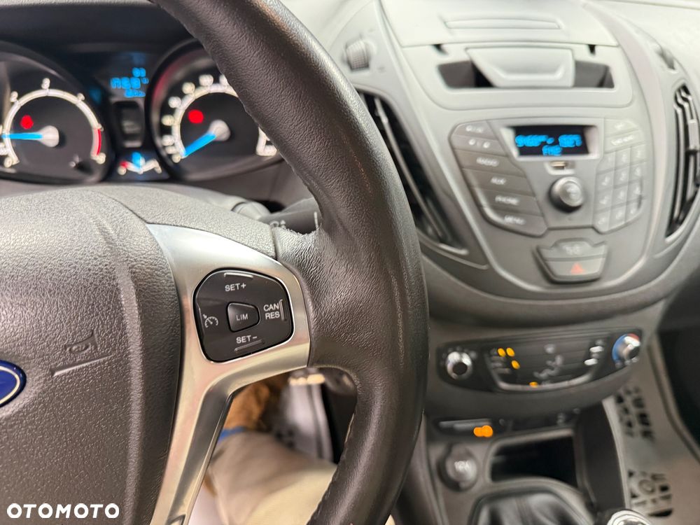 Ford Tourneo Courier - 16