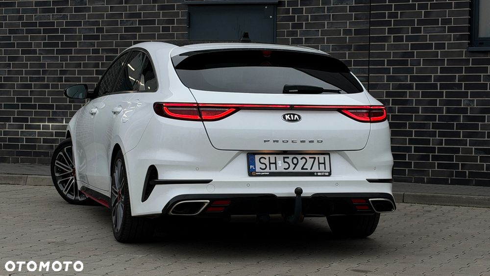 Kia ProCeed 1.6 T-GDI DCT7 OPF GT - 17