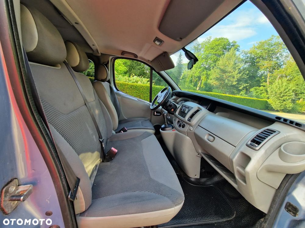 Opel VIVARO - 12
