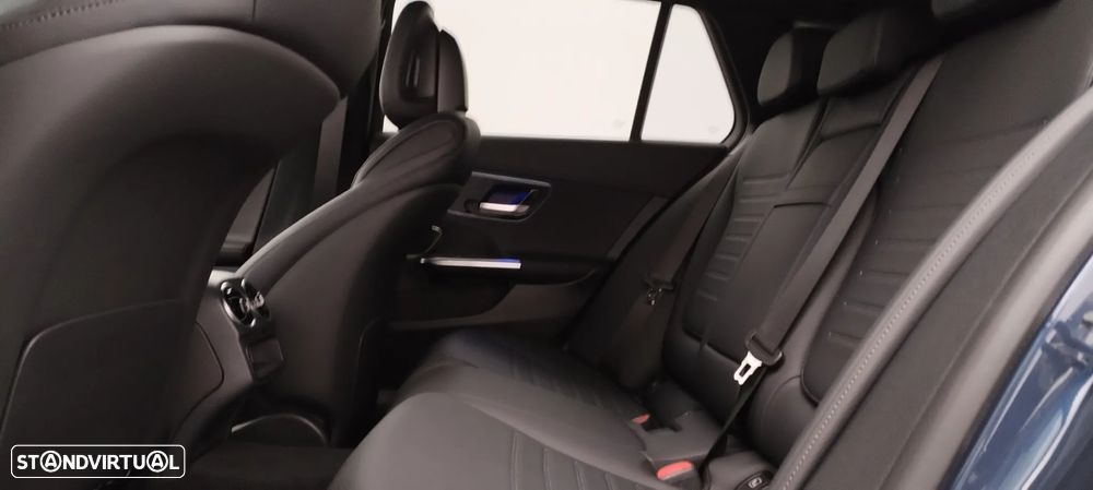 Mercedes-Benz C 300 de AMG Line - 26