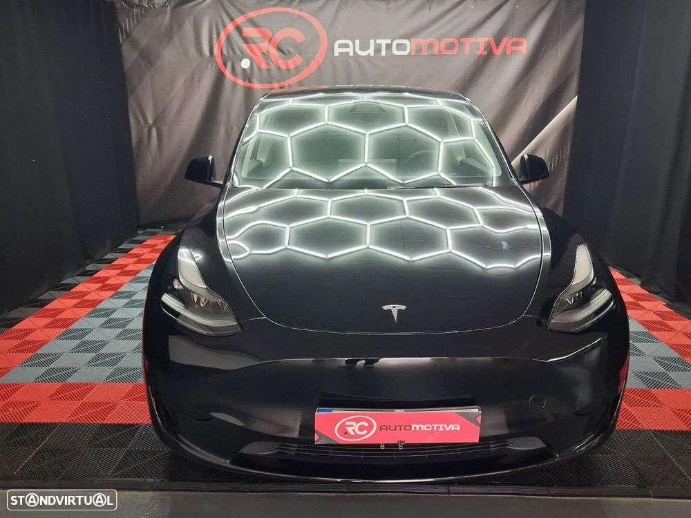 Tesla Model Y Long-Range RWD - 3