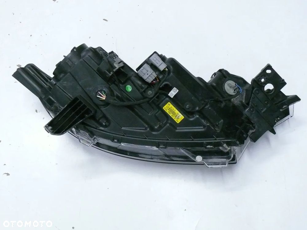 LAMPA PRZEDNIA PRAWA MITSUBISHI OUTLANDER III 2016 LED FULL EU - 4