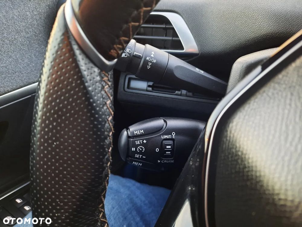 Peugeot 3008 PureTech 130 Stop & Start Allure - 26