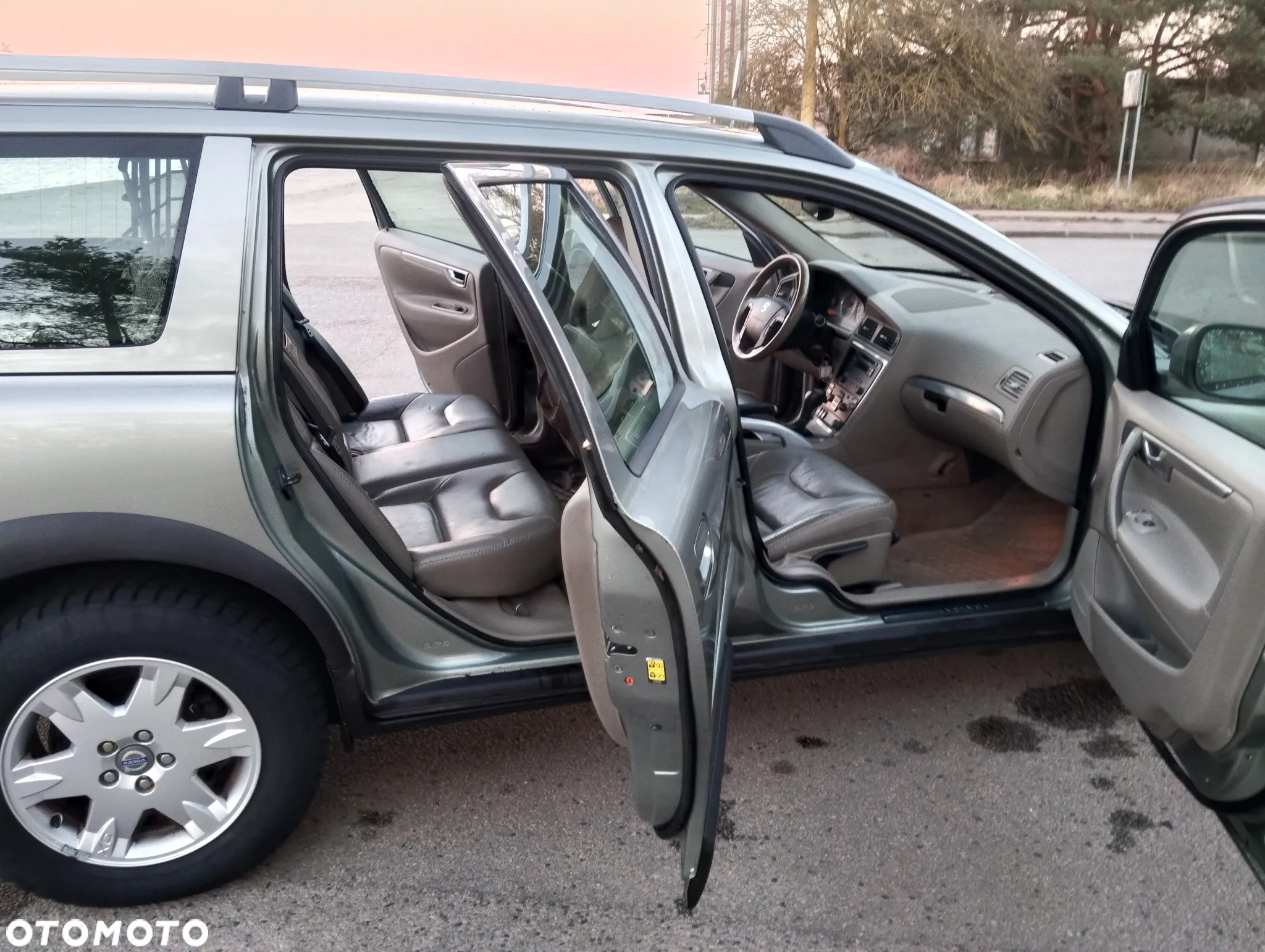 Volvo XC 70 D5 AWD Summum - 14