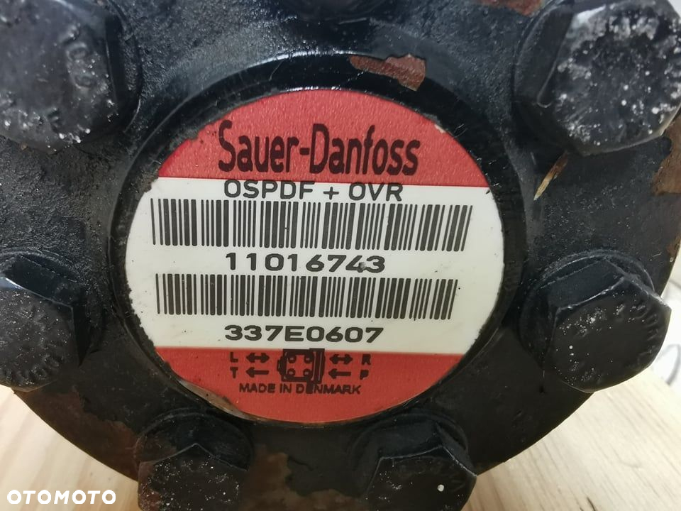 Massey Ferguson 6480 {Orbitrol Sauer-Danfoss OSPDF+OVR} - 3