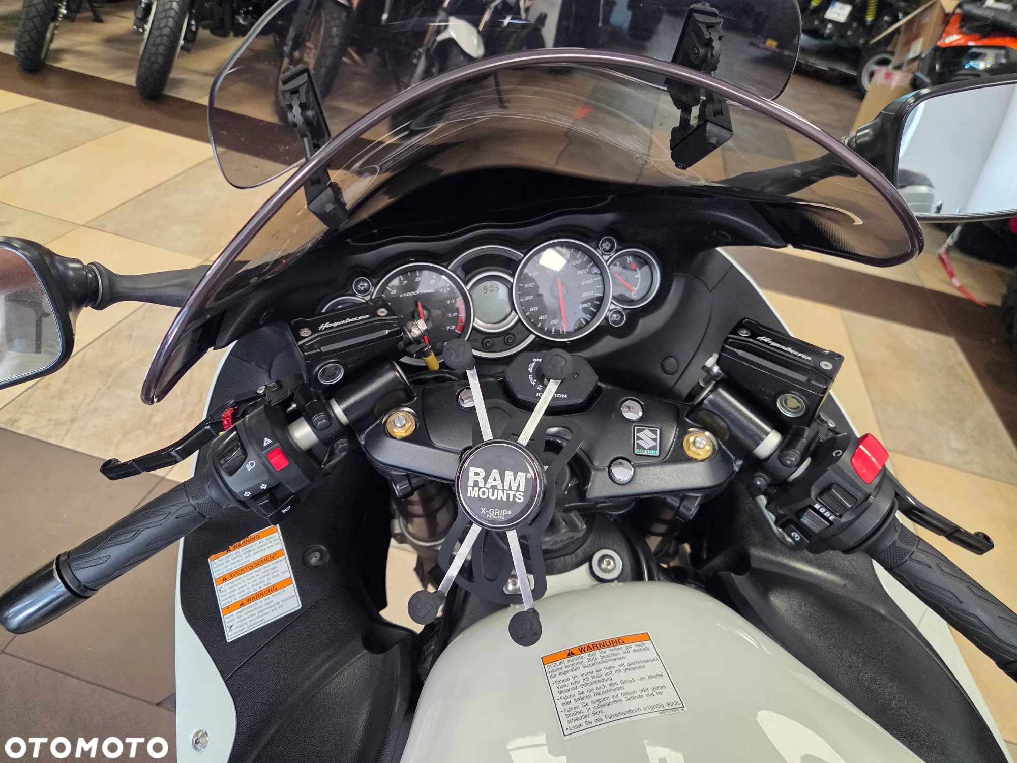 Suzuki Hayabusa - 4