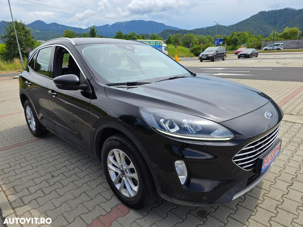 Ford Kuga - 1