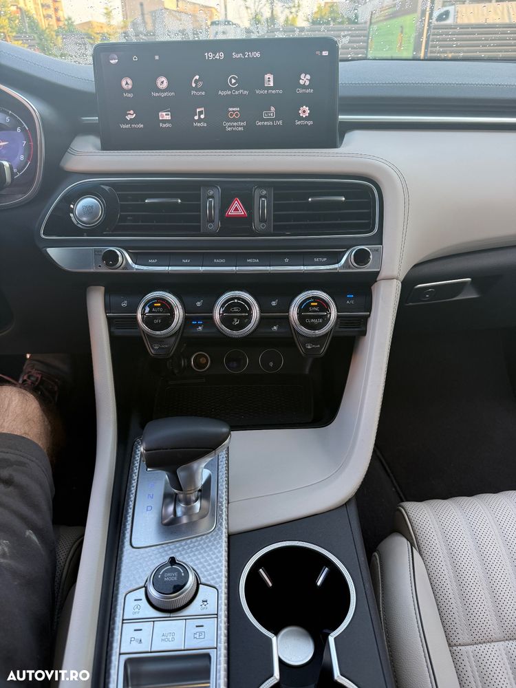 Genesis G70 - 15
