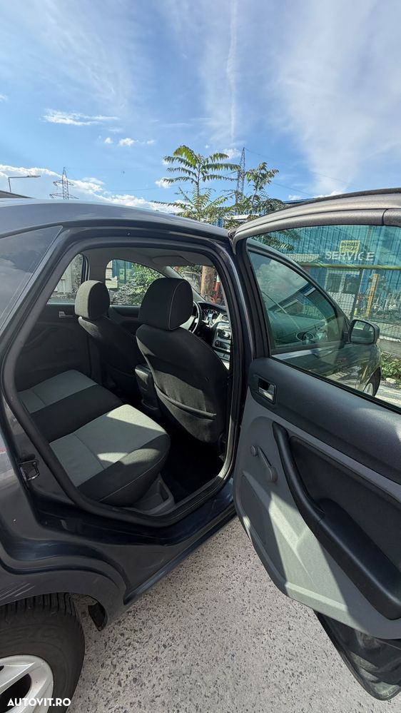Ford Focus 1.6 TDCI 90 CP Trend - 9