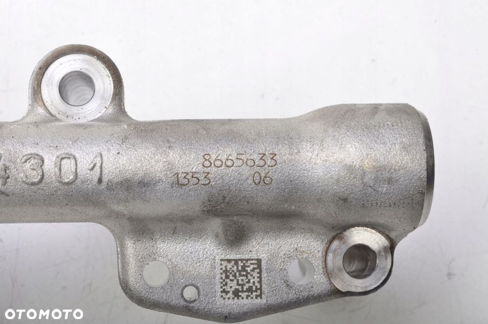 BMW F44 M235i 2.0 LISTWA WTRYSKOWA 8665633 21R - 6