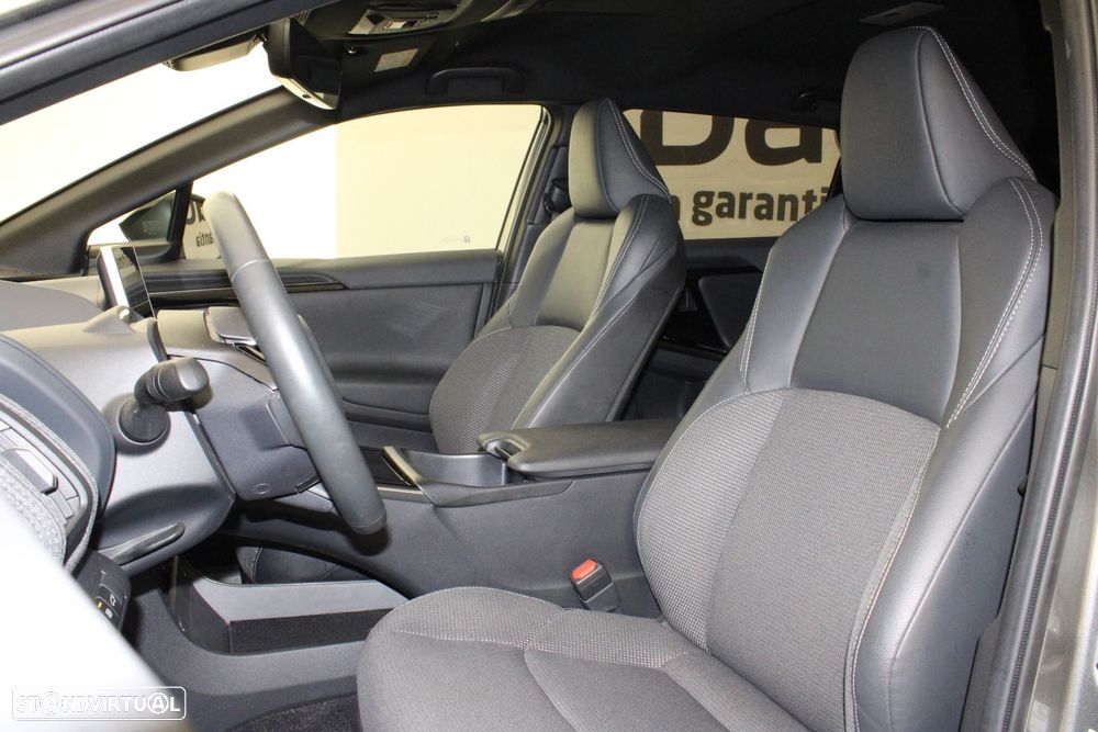 Toyota bZ4X 71,4 kWh Exclusive - 32