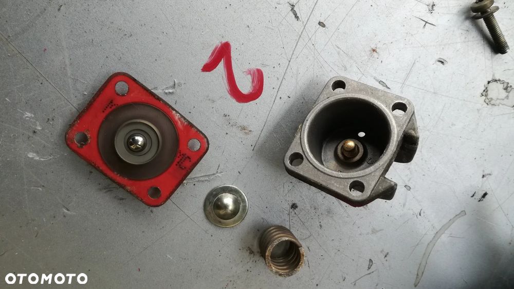 czujnik powietrza wiązka kostka mębrana uszczelka śruba nastawnik przepustnicy wtrysku przepustnica korpus wtryskiwacza seicento cinQuecento sporting punto I panda I doblo I palio siena - 34