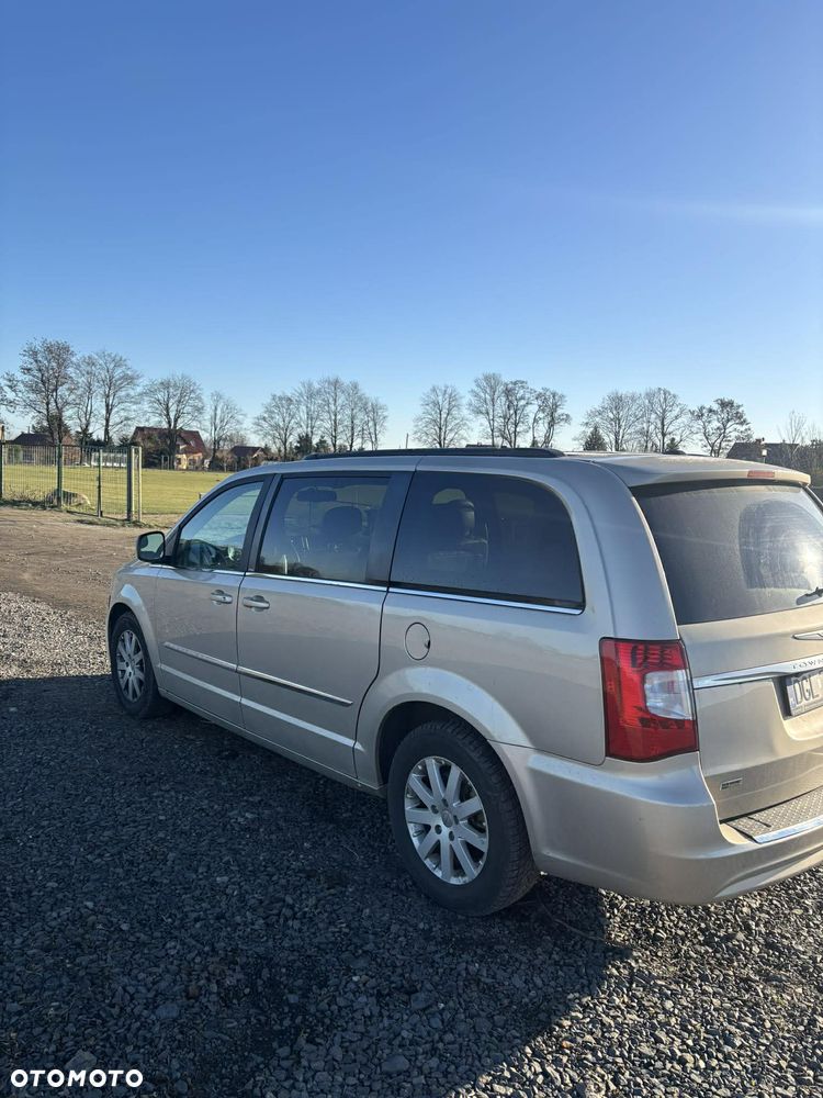 Chrysler Town & Country 3.6 Touring - 8