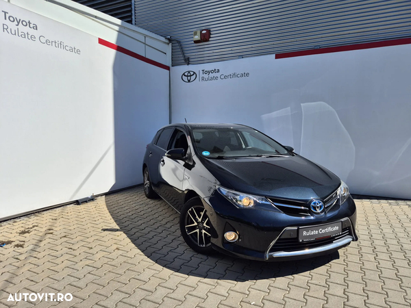 Toyota Auris 1.8 L VVT-i HSD Sol