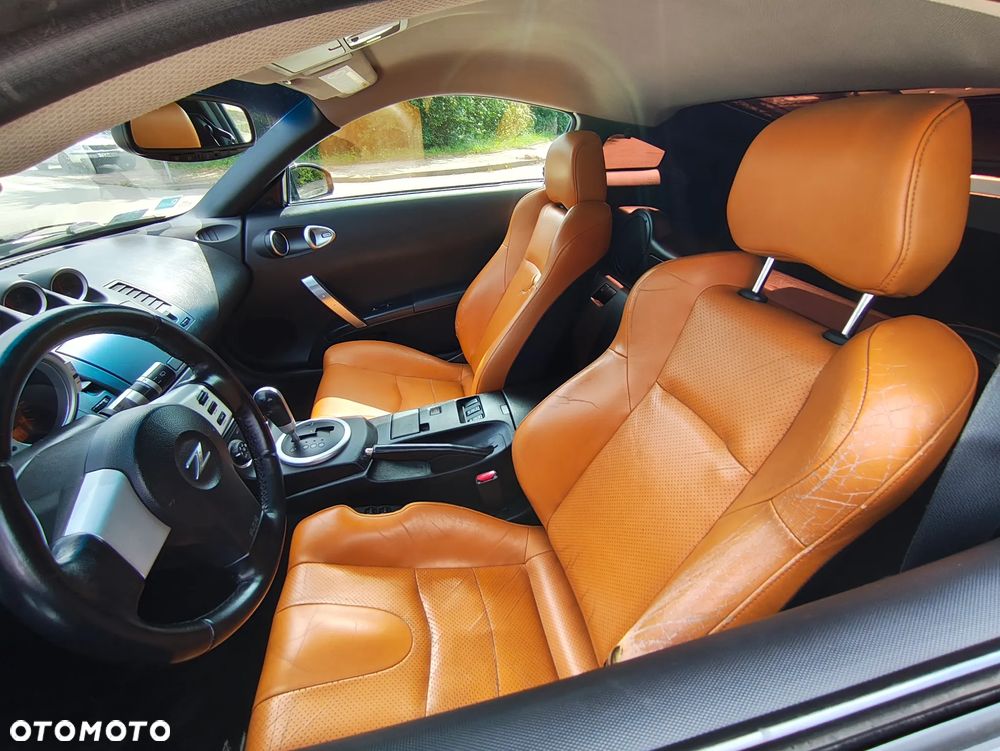Nissan 350 Z - 16