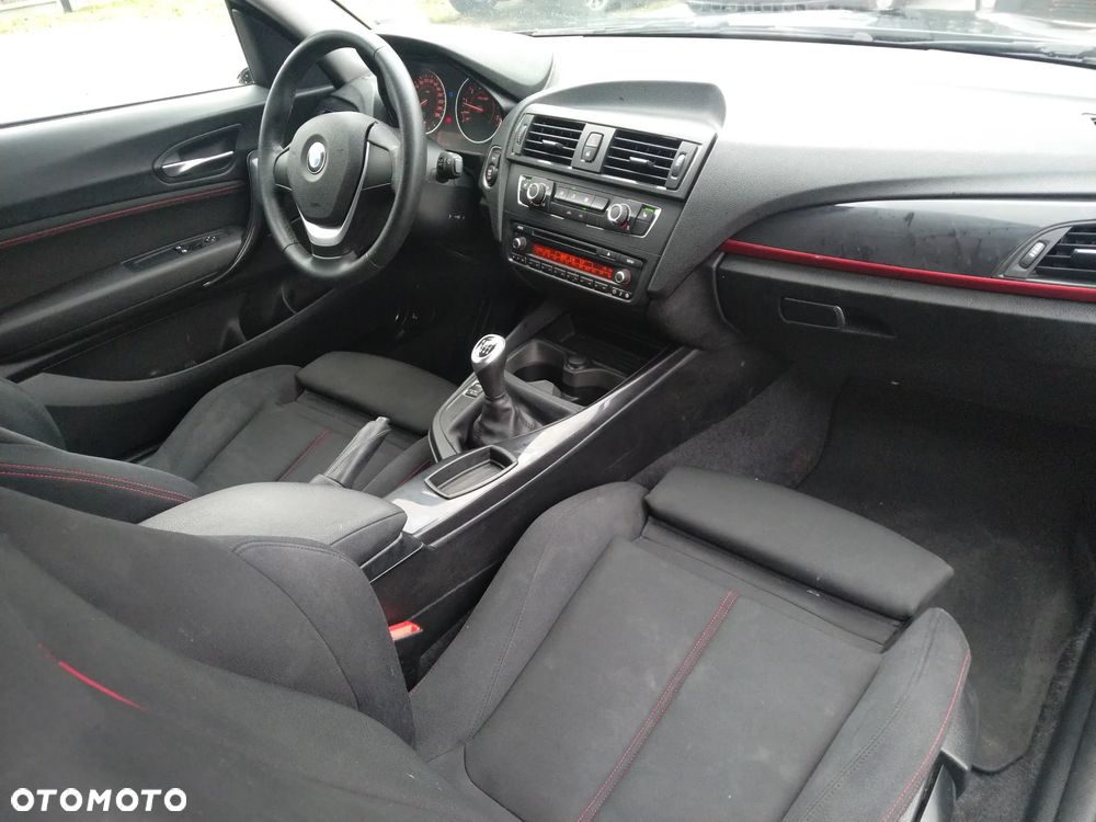 BMW Seria 1 116i Sport Line - 26