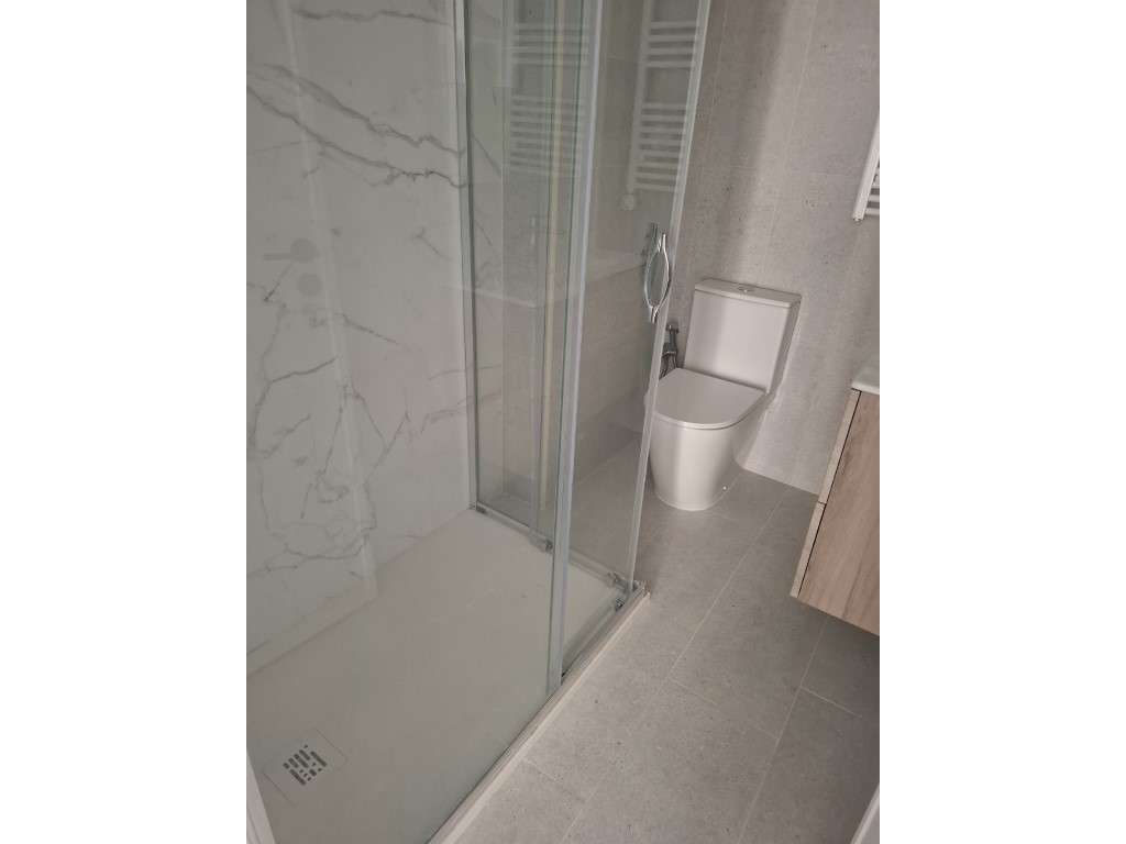 Apartamento T1 remodelado na Damaia de Baixo - Grande imagem: 5/7