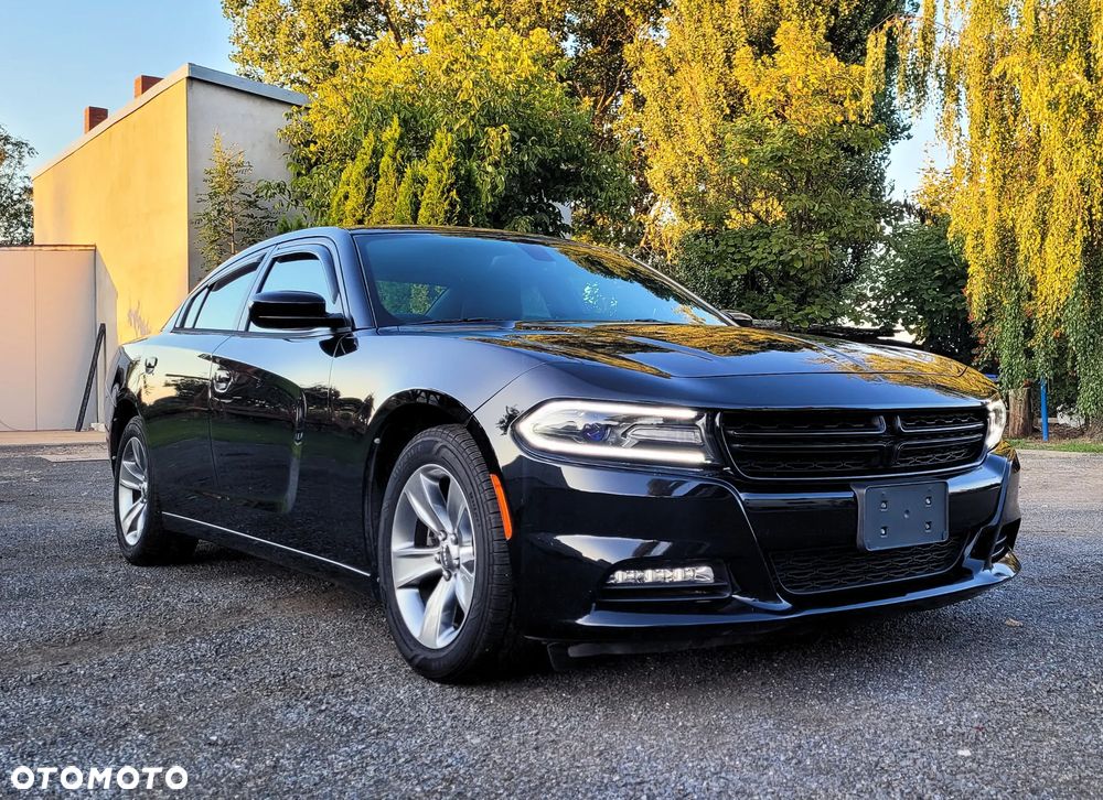 Dodge Challenger - 1